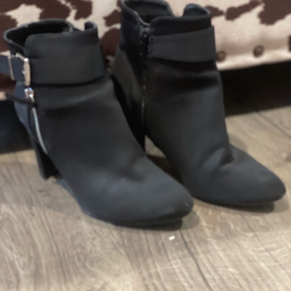 Elegant Black Ankle Boots